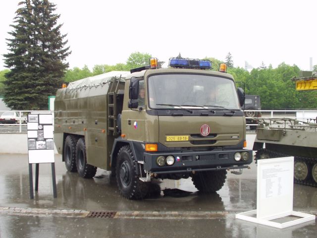 Tatra-T-815-2-Armax 6x6-Hlavak-170505-01.jpg - Tatra T 815